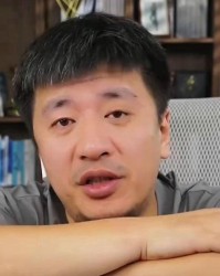 开云权威入口-张雪峰一生挚爱国足：想当国脚夺世界杯 国足若进决赛愿死在现场